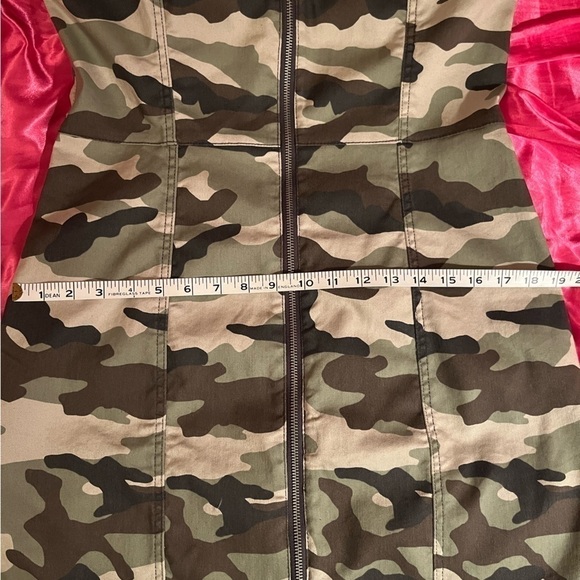NWOT Camo overall dress - Picture 7 of 9